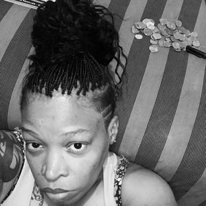 Meet your Posher, Marie